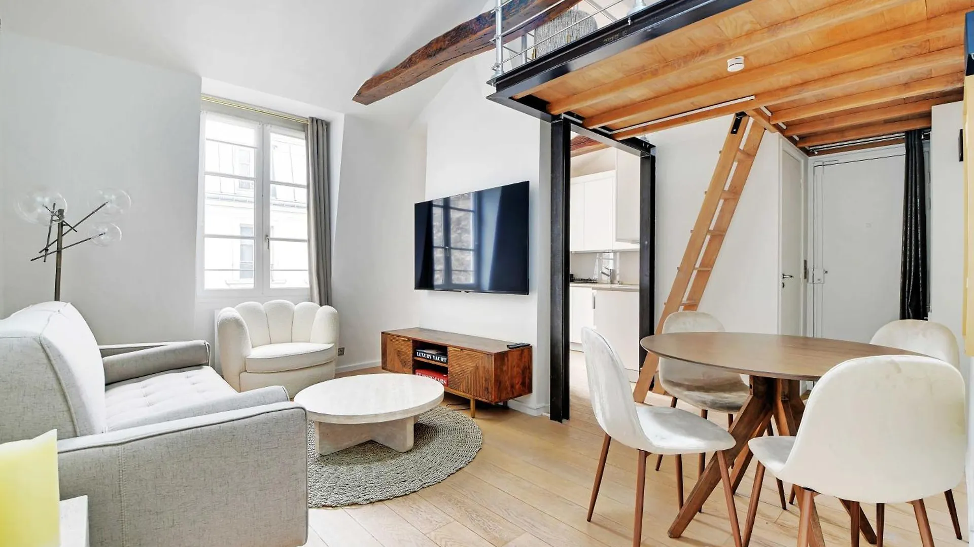 Charming 2Br - 5P - Eiffel Tower - Trocadero Apartment Paris France